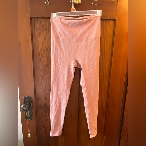 First Health Apparel - Ribbed Leggings - Picture 4 of 6